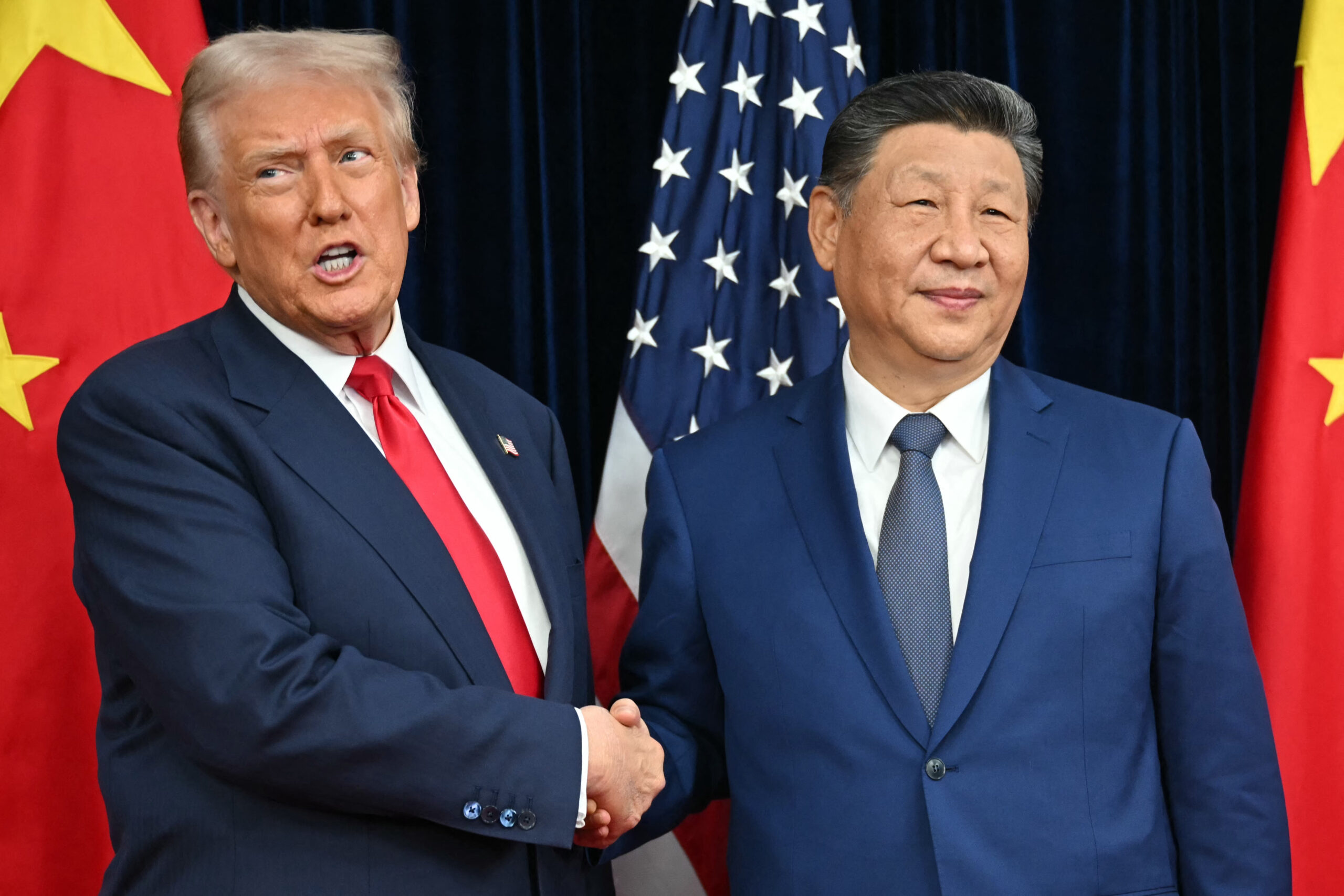 Trump e Xi Jinping Retomam Diálogo em Cúpula na Coreia do Sul em Busca de Solução para Tensões Comerciais