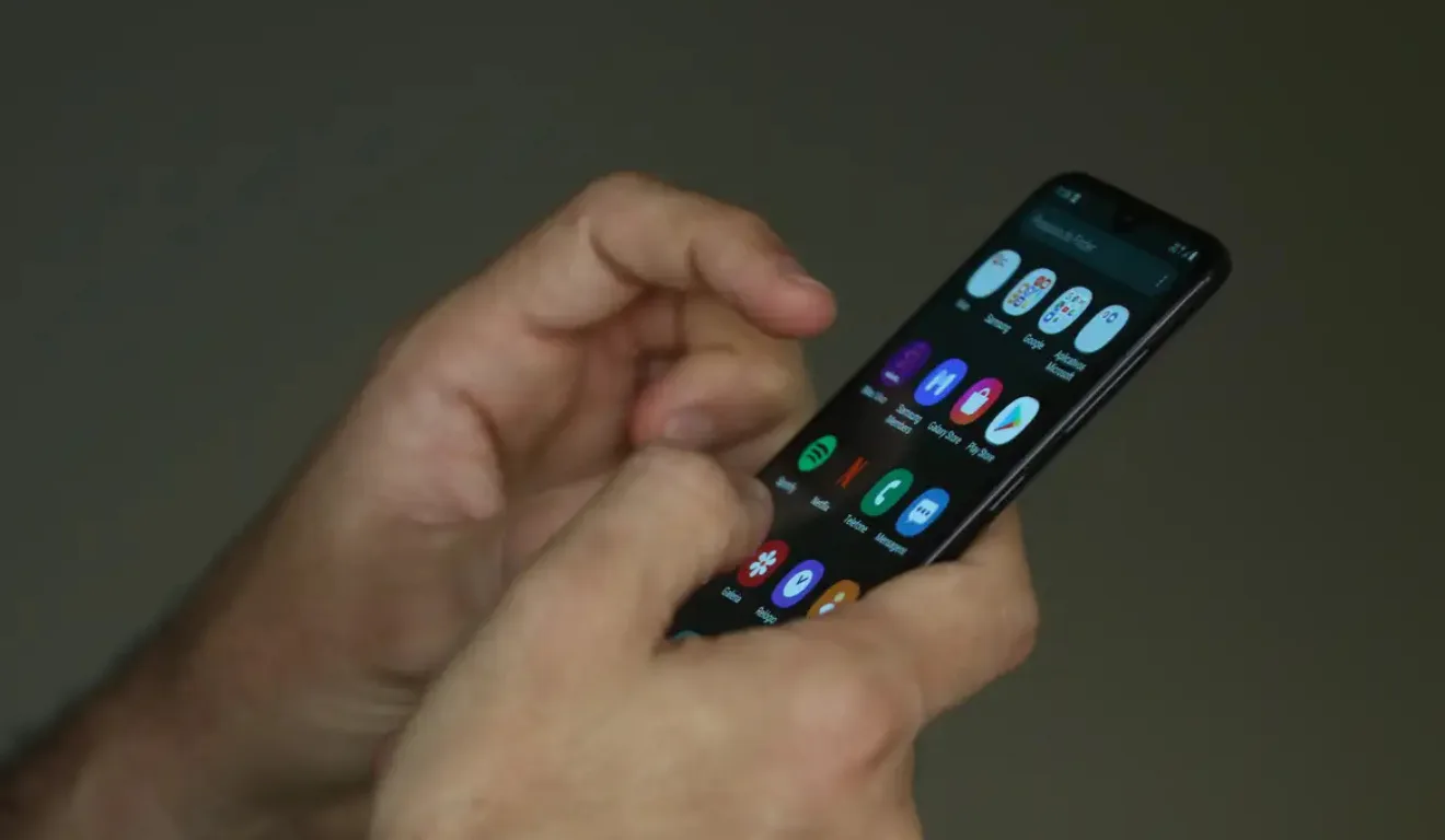 Apagão Digital: Falha na AWS Derruba Sites e Serviços Globais, Impactando Milhões de Usuários