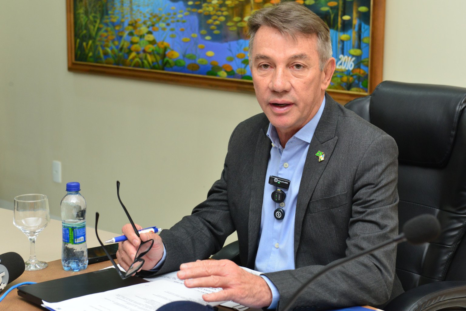 Denarium Omite Posicionamento Sobre Apoio de Governadores à Operação Policial Controversa no Rio; Silêncio em Roraima Contrasta com Mobilização Nacional