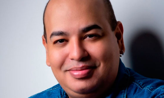 Fábio Lima Celebra Lulu Santos no Stones em Noite de Pop Rock Brasileiro