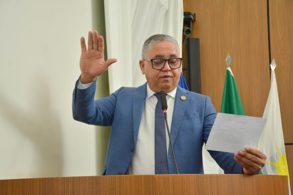 Eudes Assis Assume Vaga na Câmara de Palmas Após Licença de Waldson da Agesp