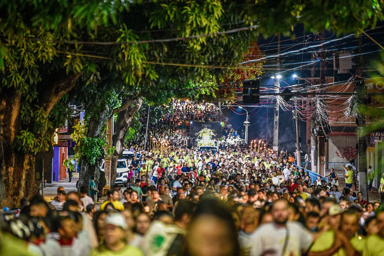 Fé e Devoção Tomam as Ruas de Rio Branco no Círio de Nazaré: Veja as Imagens!