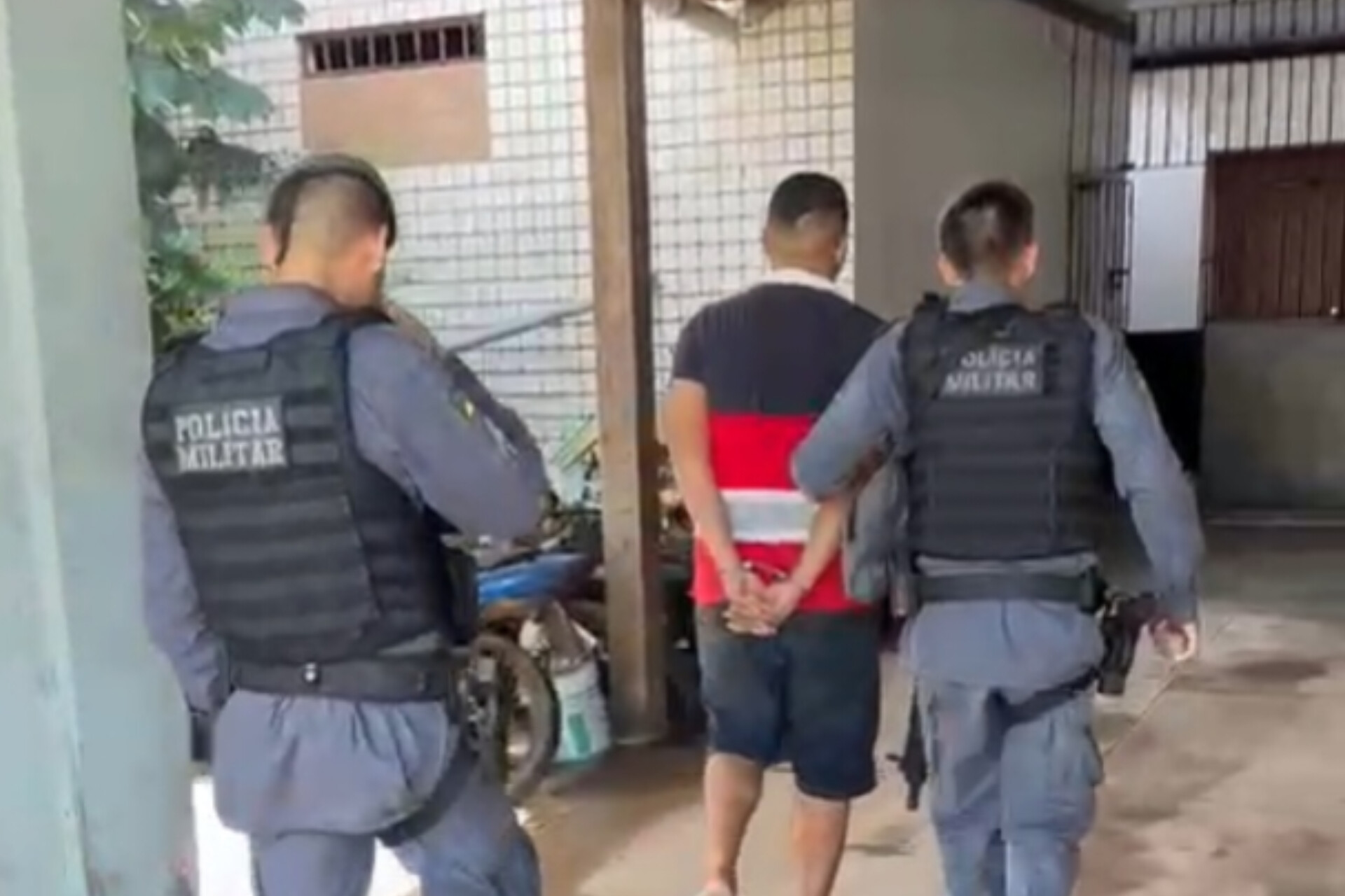 Nervosismo Denuncia: Jovem Preso com Drogas em Área de Pontes em Macapá