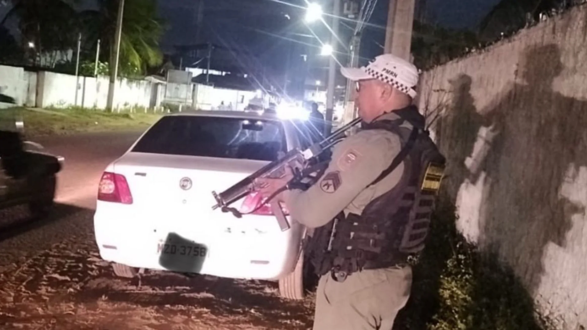 Flagrante na Redinha: Mãe Presa por Permitir que Filho Adolescente Dirigisse