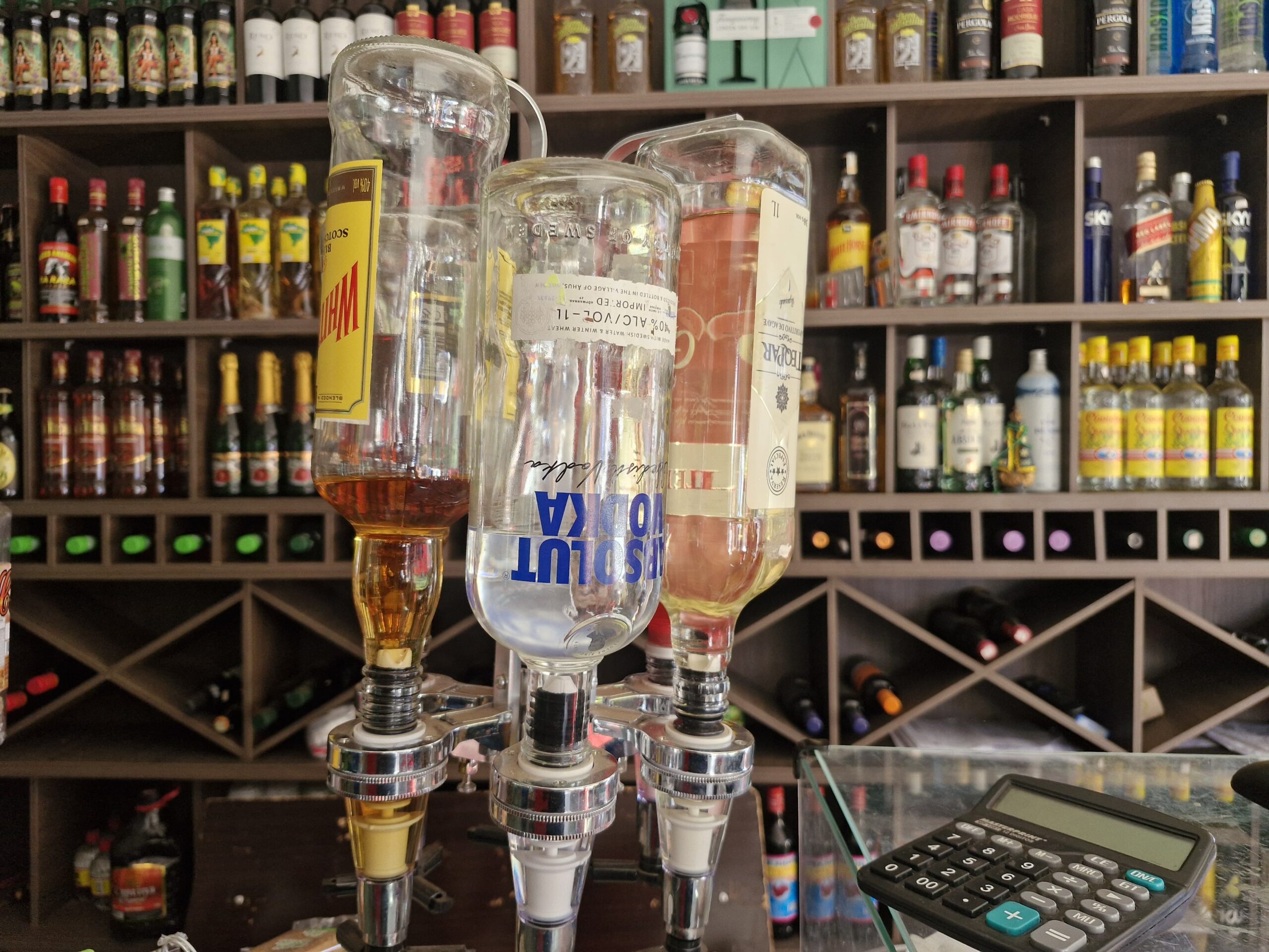 Medo do Metanol: Venda de Destilados Cai no DF Após Alerta de Intoxicação, Aponta Sindicato