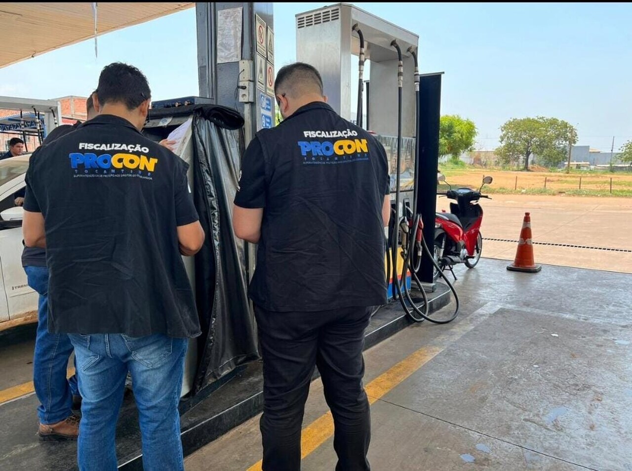 Procon-TO investiga postos de combustível por possível não repasse da redução no preço da gasolina