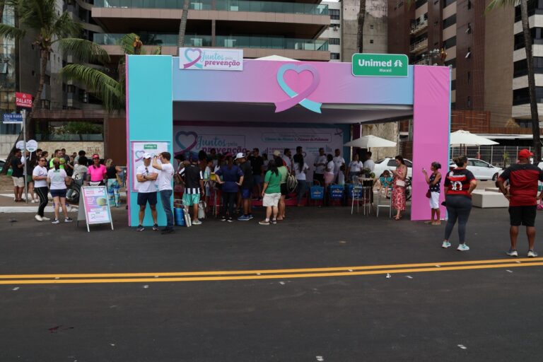 Ações de saúde na orla de Maceió neste domingo (26)