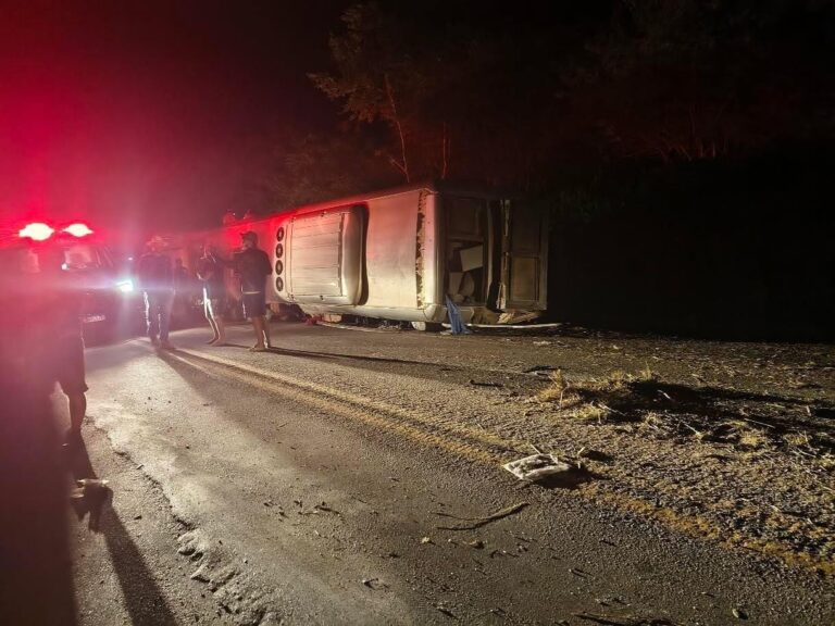 Acidente grave com ônibus deixa mortos e feridos em Pernambuco
