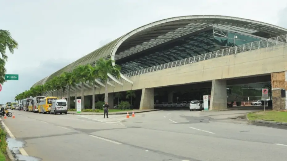 Falsa Ameaça de Bomba em Voo Partindo de Natal Causa Pânico e Prisão