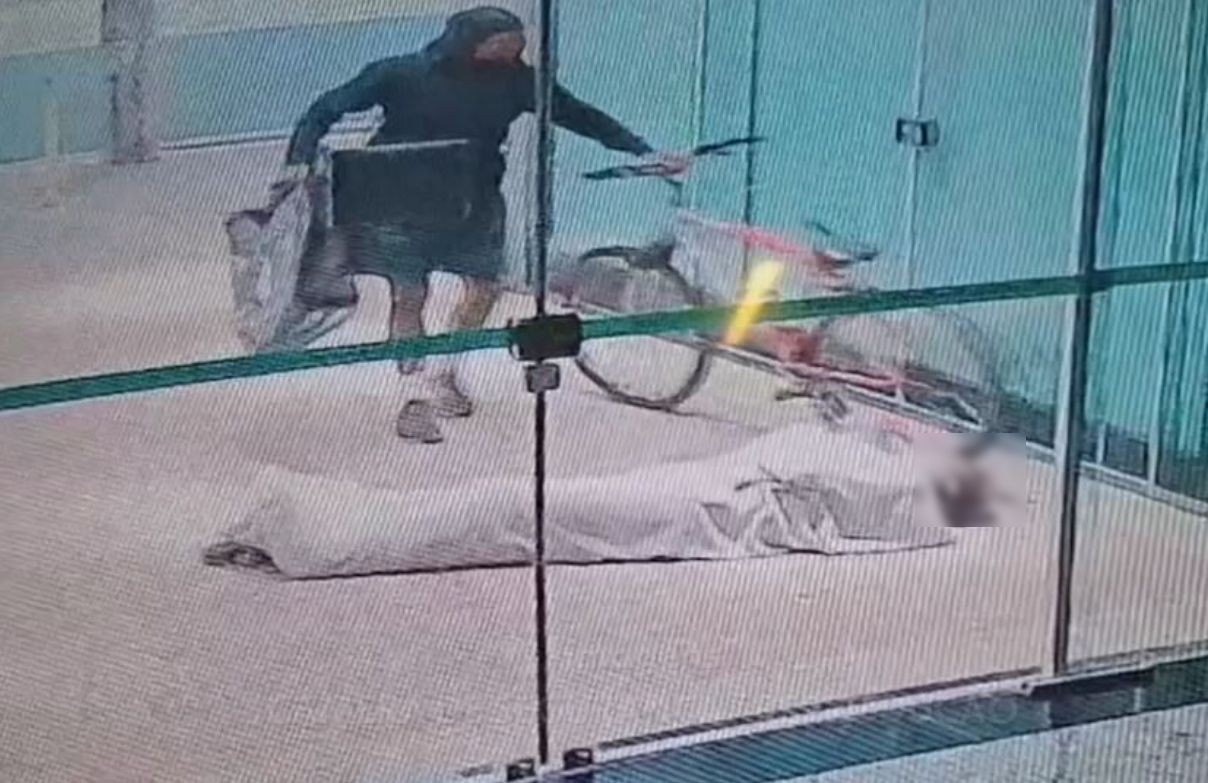 Homem é preso por agredir morador de rua com 12 pauladas