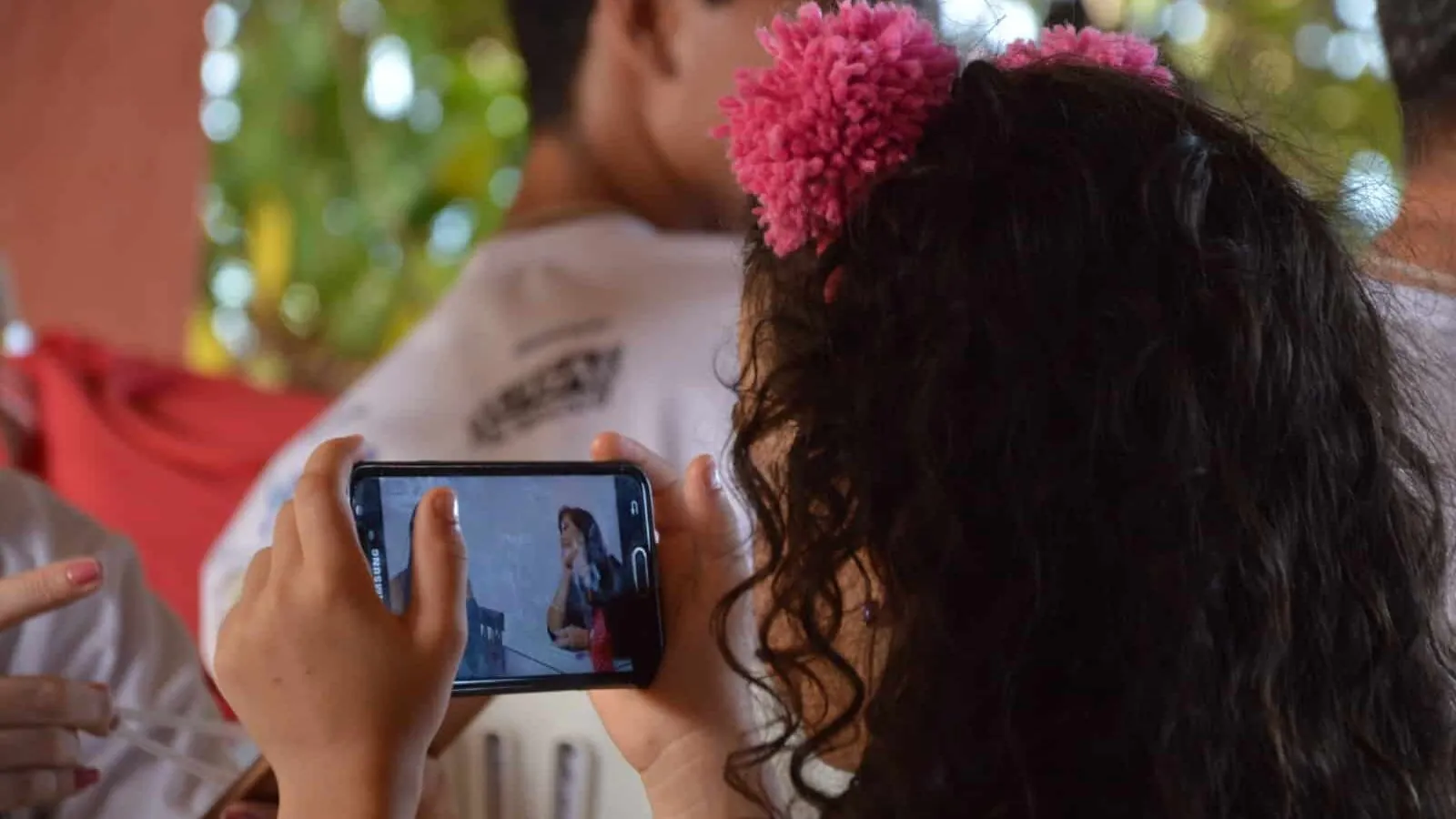 Lei Felca: Brasil Aperta o Cerco Contra Riscos Online para Crianças e Adolescentes