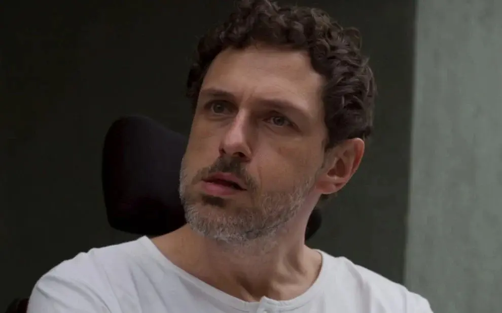 Reviravolta Explosiva em ‘Vale Tudo’: Leonardo Ressurge e Segredo de Odete Abalará a Família Roitman