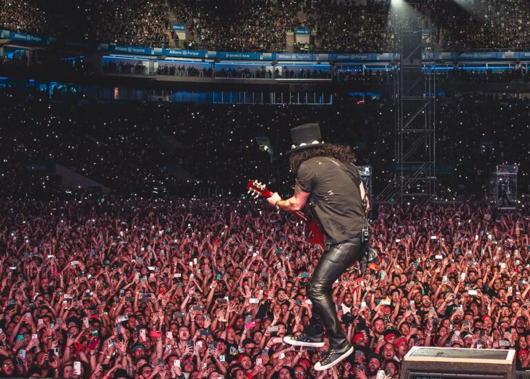 Show do Guns N' Roses mobiliza operação com 900 policiais em Cuiabá