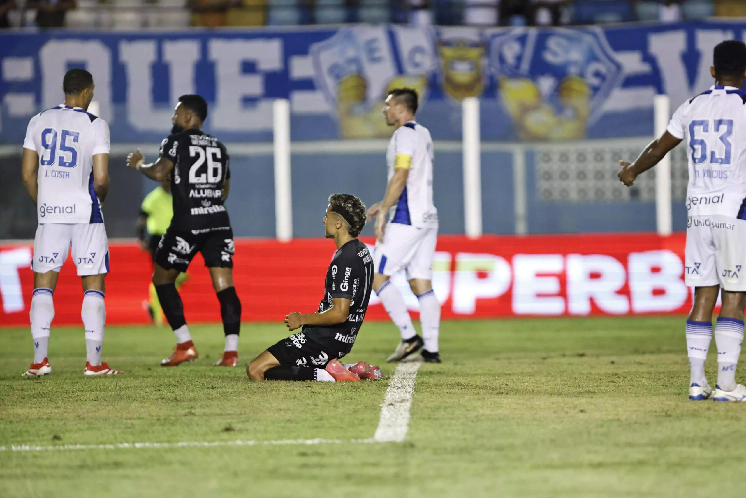 Desastre Bicolor: Paysandu Afunda na Série B com o Maior Número de Derrotas e Rebaixamento à Vista