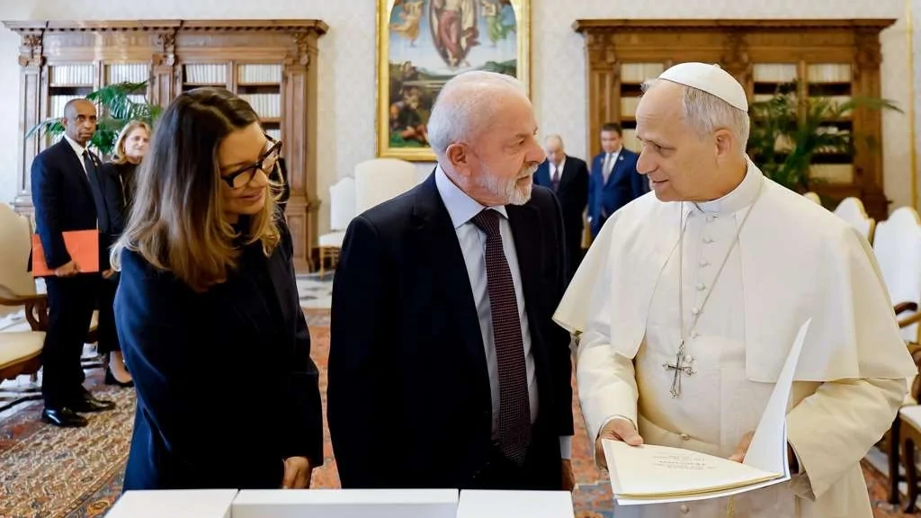Lula Convida Papa Leão XIV para a COP30 e Discute Fome e Desigualdade no Vaticano
