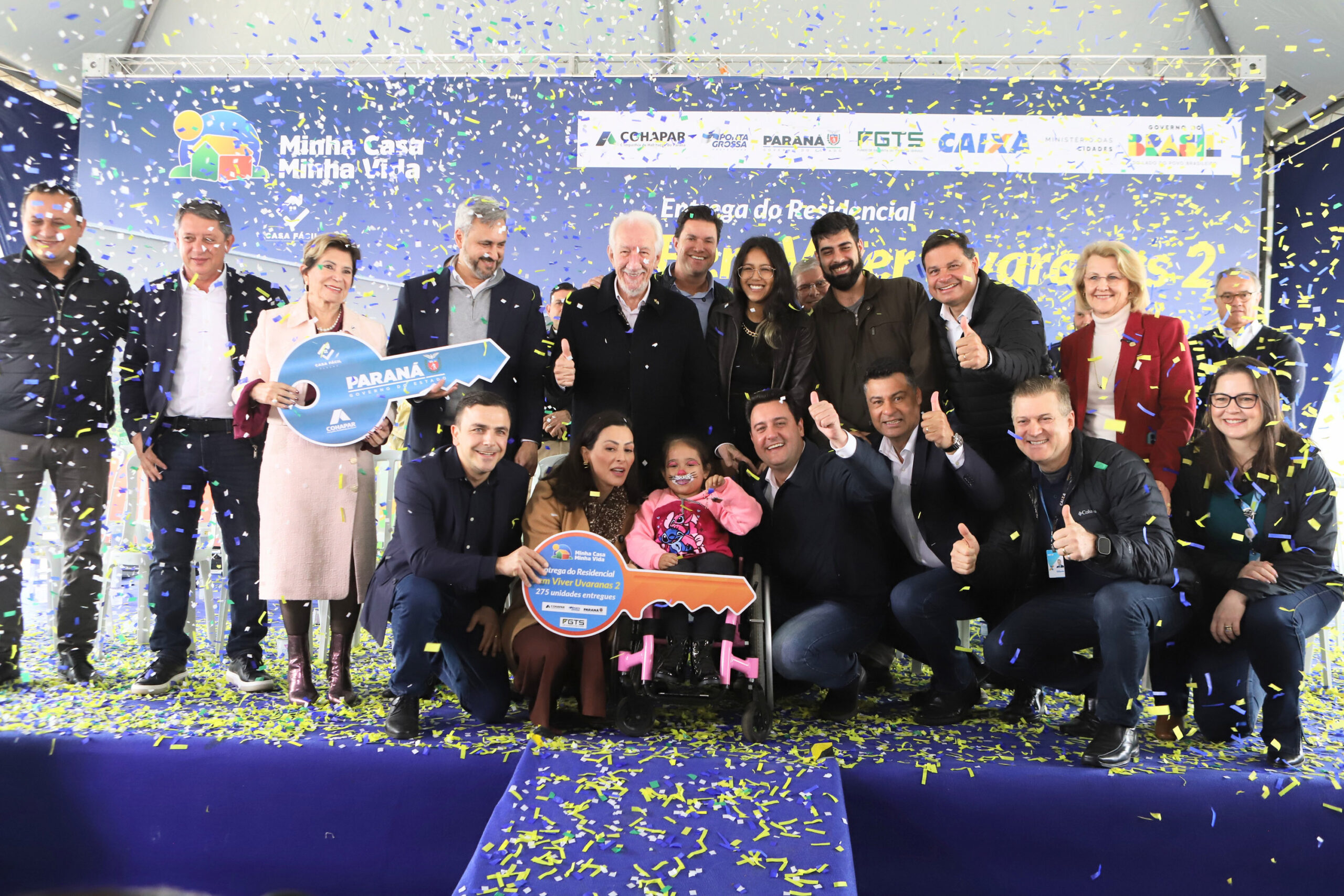 Ratinho Jr entrega 275 novas casas em Ponta Grossa; Estado já construiu 8 mil moradias na cidade