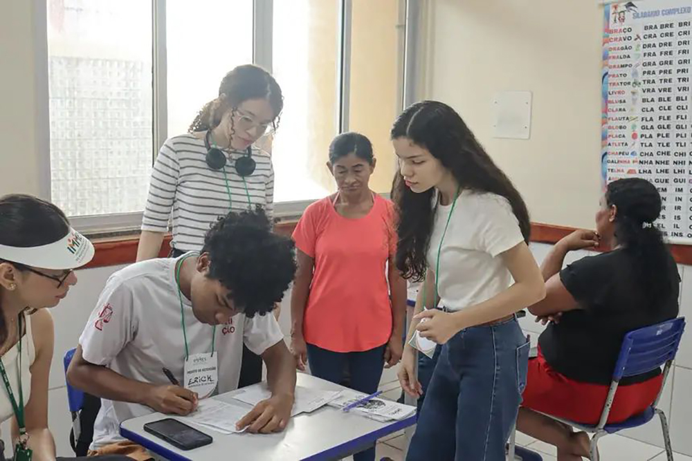 Outubro Rosa: Ação Social leva Saúde e Bem-Estar para Mulheres do Residencial Miracema, em Macapá