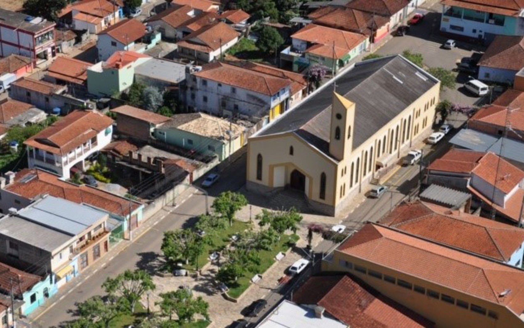 Padre é afastado após denúncia de importunação sexual em Toledo, MG