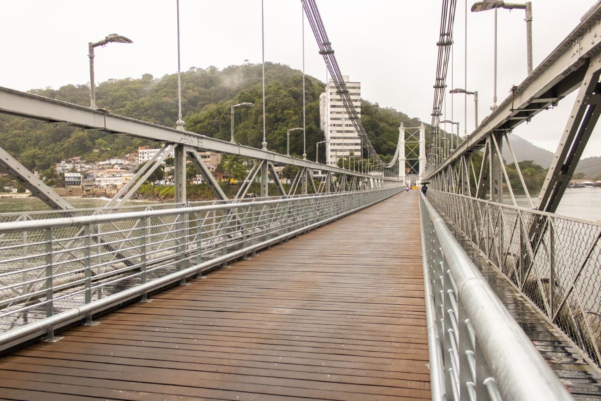 Alterações no trânsito da Ponte Pênsil em São Vicente