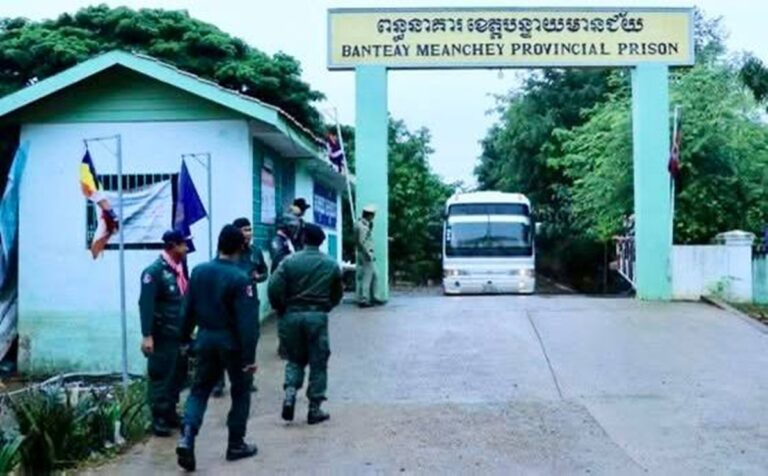 Brasileira presa no Camboja pode enfrentar até 20 anos de prisão