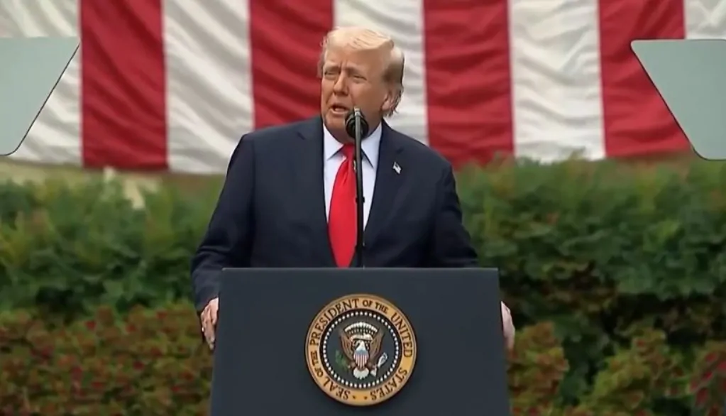 Trump Ameniza Tom Após Aumento da Tensão Comercial com a China: ‘Tudo Ficará Bem’