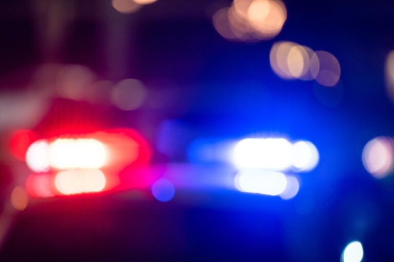 Mulher tem dedo e orelha decepados em tentativa de feminicídio