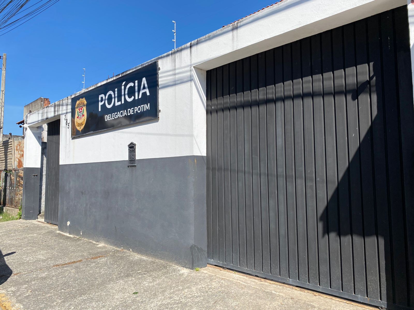 Criança de 11 anos é atingida por tiro no peito enquanto andava de bicicleta