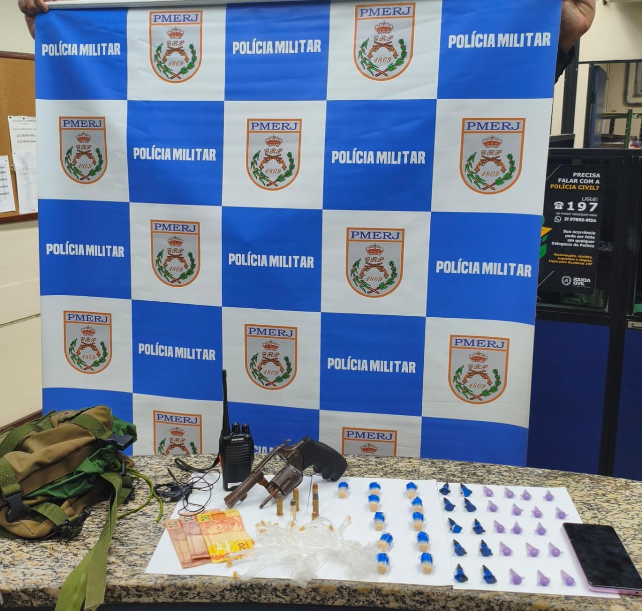 Adolescente apreendido por suspeita de tráfico de drogas em Barra Mansa