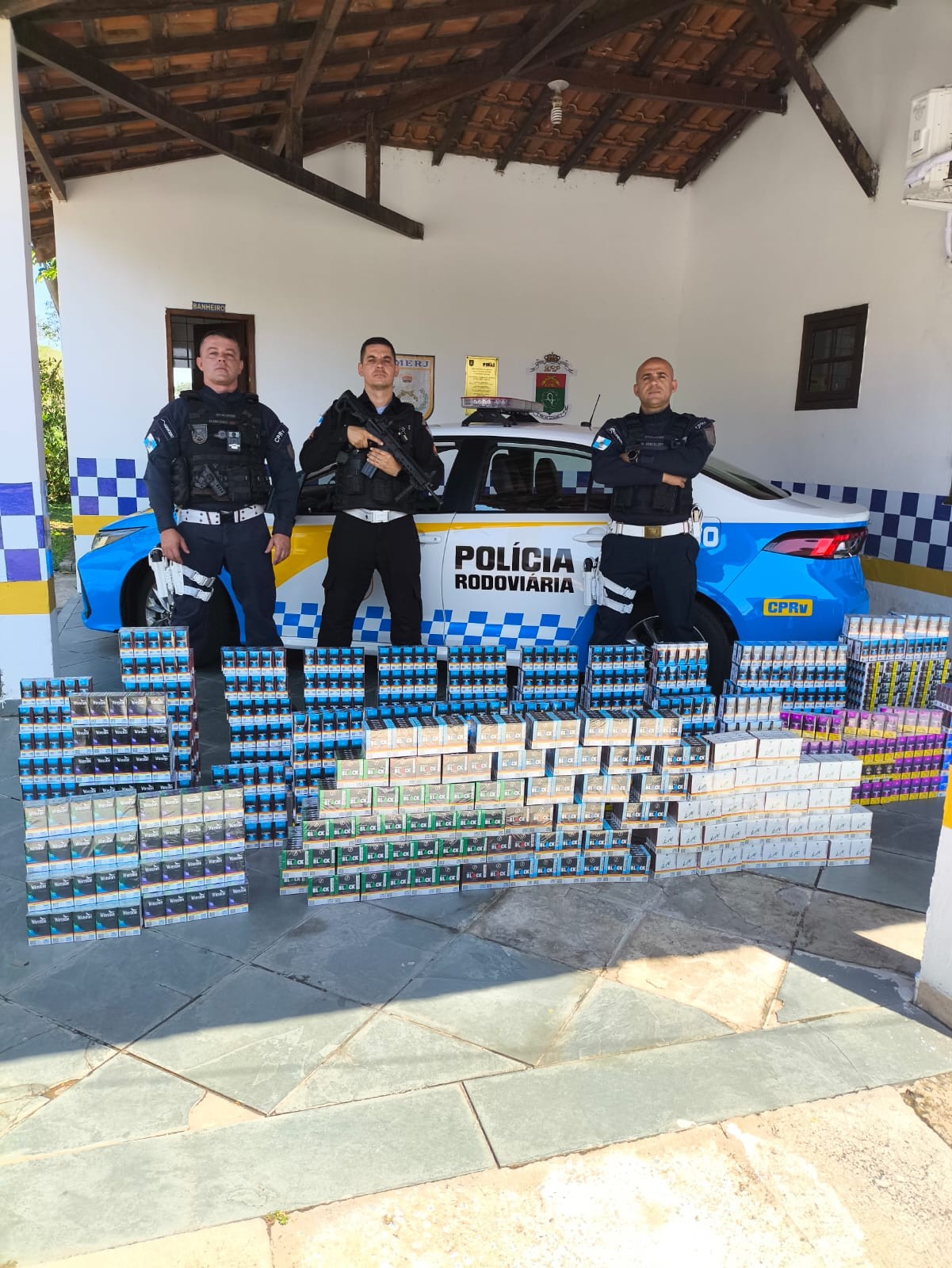 Cinco mil maços de cigarro são apreendidos em Piraí