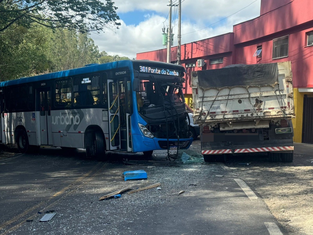 Vítimas de acidente na Estrada União Indústria recebem alta
