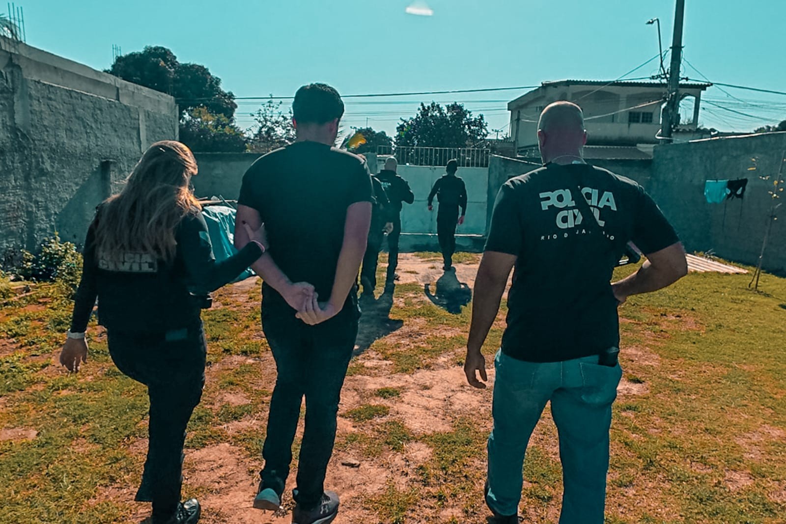 Três presos por abusos em rifas virtuais no Rio