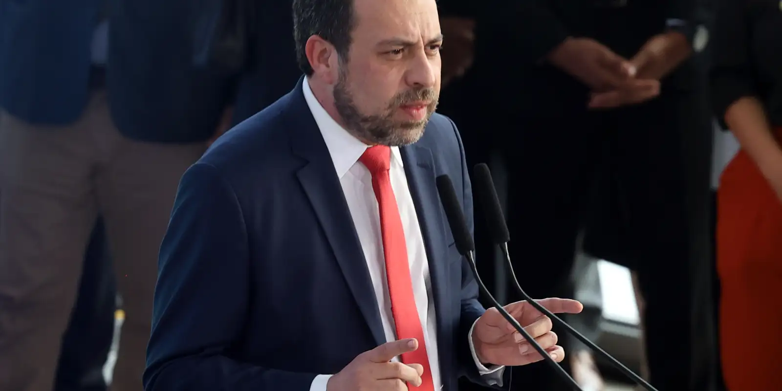 Governo Lança Iniciativa ‘Na Rua’ para Fortalecer Vínculos com as Periferias
