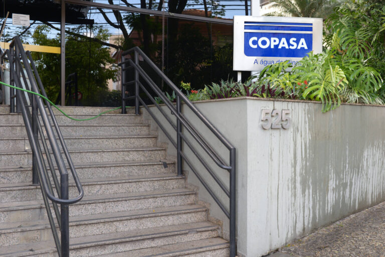Minas Gerais aprova PEC para privatização da Copasa
