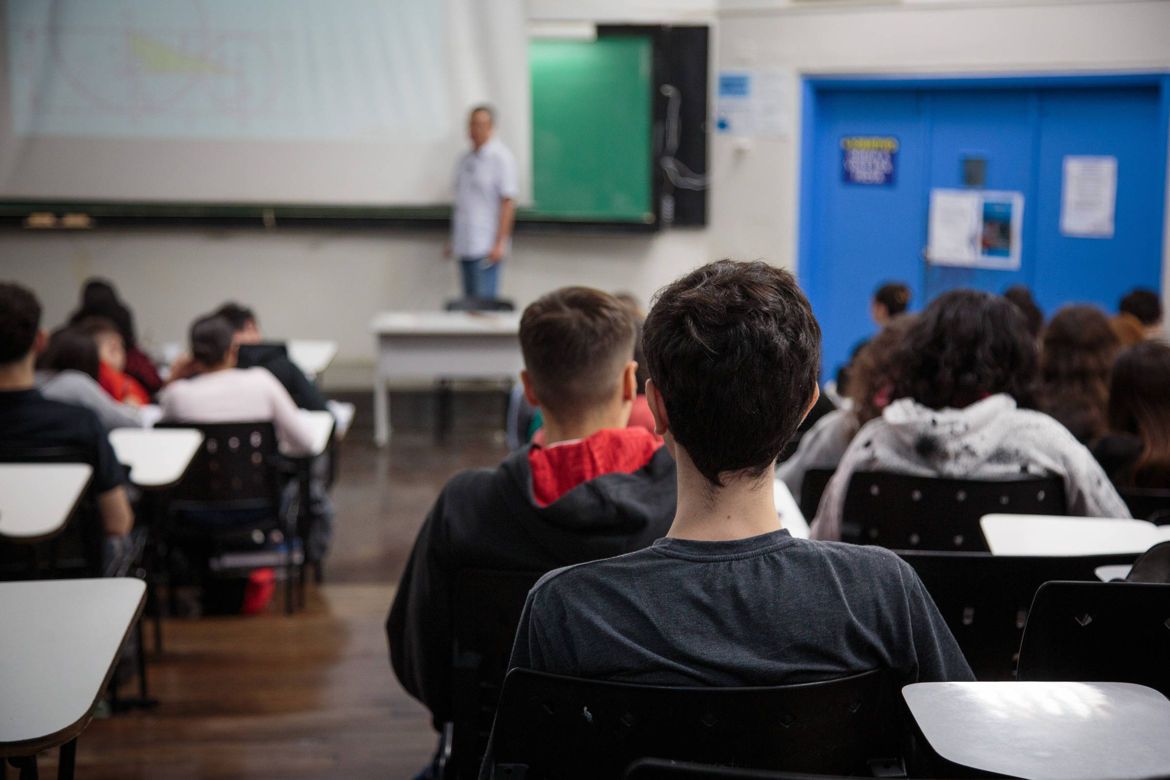 Unesp realiza primeira fase do vestibular neste domingo