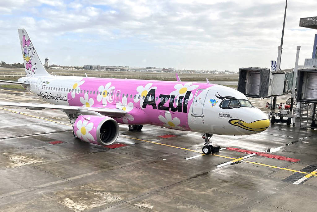 Operação da PF investiga ameaça de bomba em voo da Azul em agosto