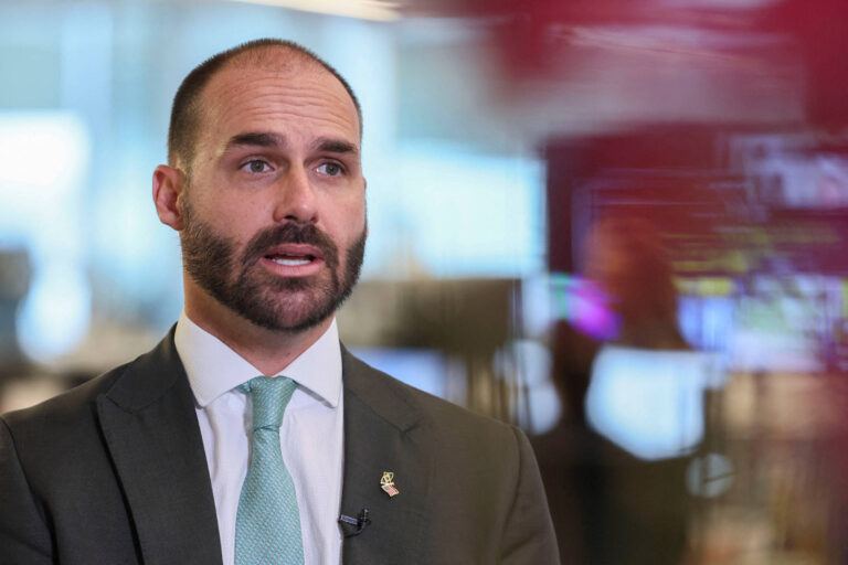 Eduardo Bolsonaro pode se tornar réu por coação em processos nos EUA
