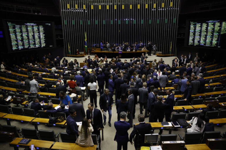 Reformas na Previdência: Congresso e STF buscam flexibilização em meio a críticas
