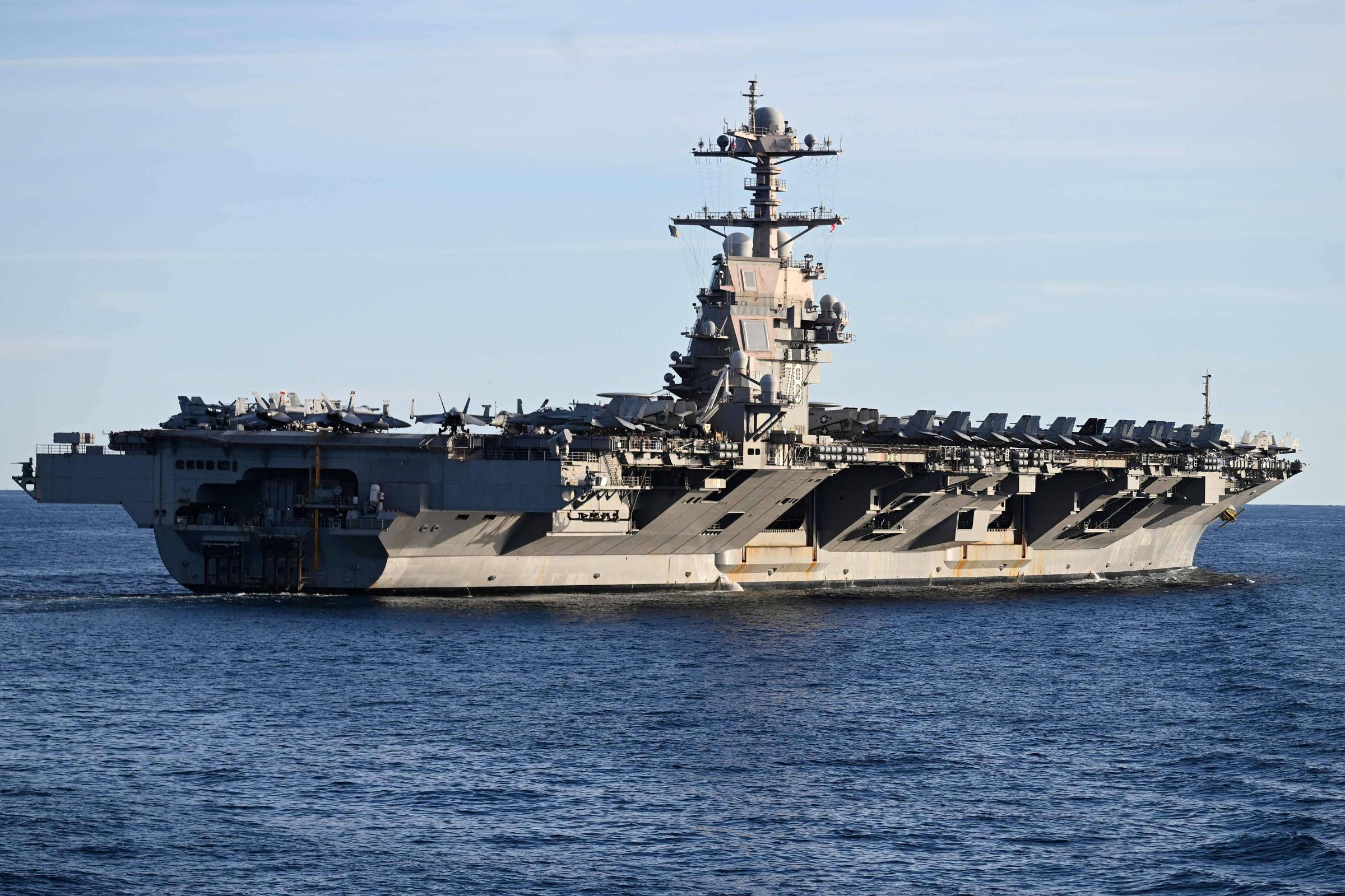 USS Gerald Ford chega à América Latina e intensifica tensão com a Venezuela