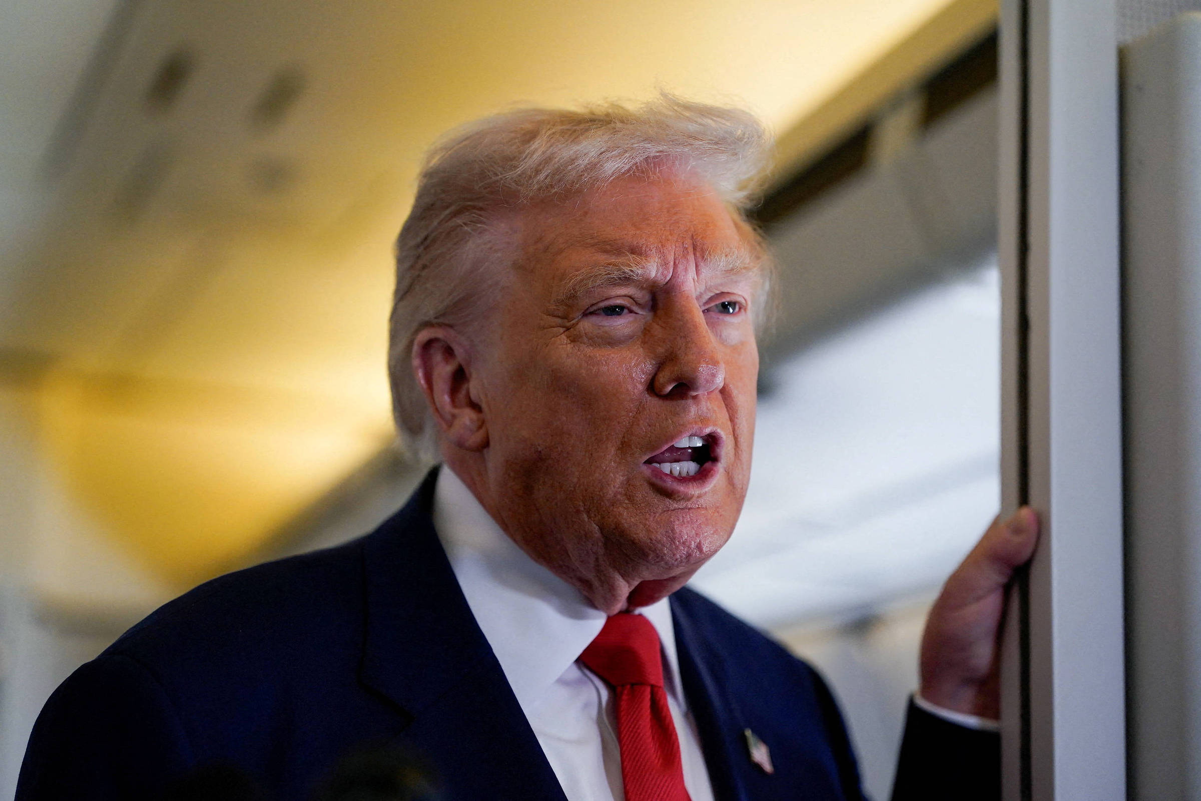 Empresas pressionam Corte para contestar tarifas de Trump