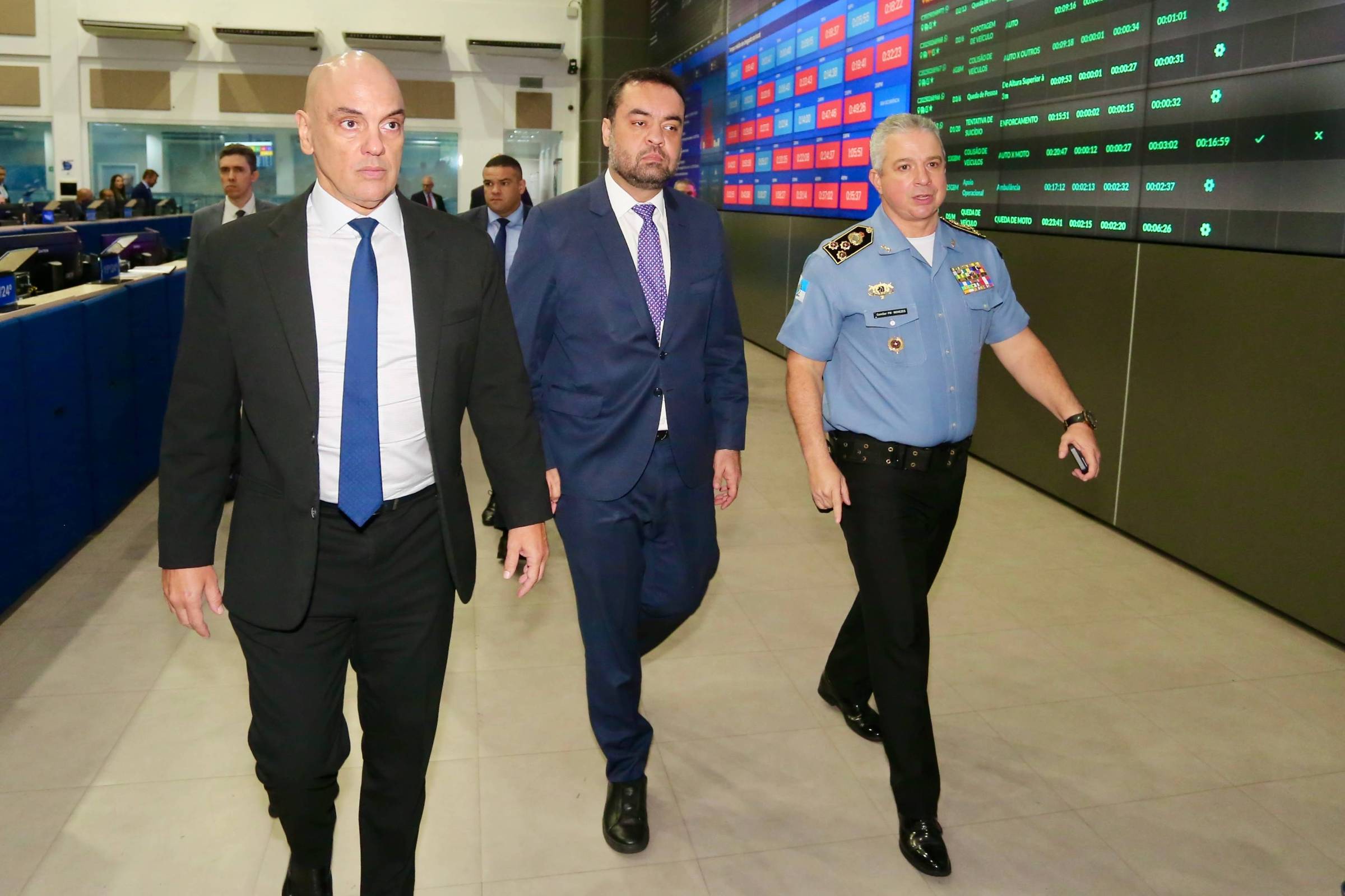 Moraes exige envio de imagens de câmeras de policiais da megaoperação no Rio