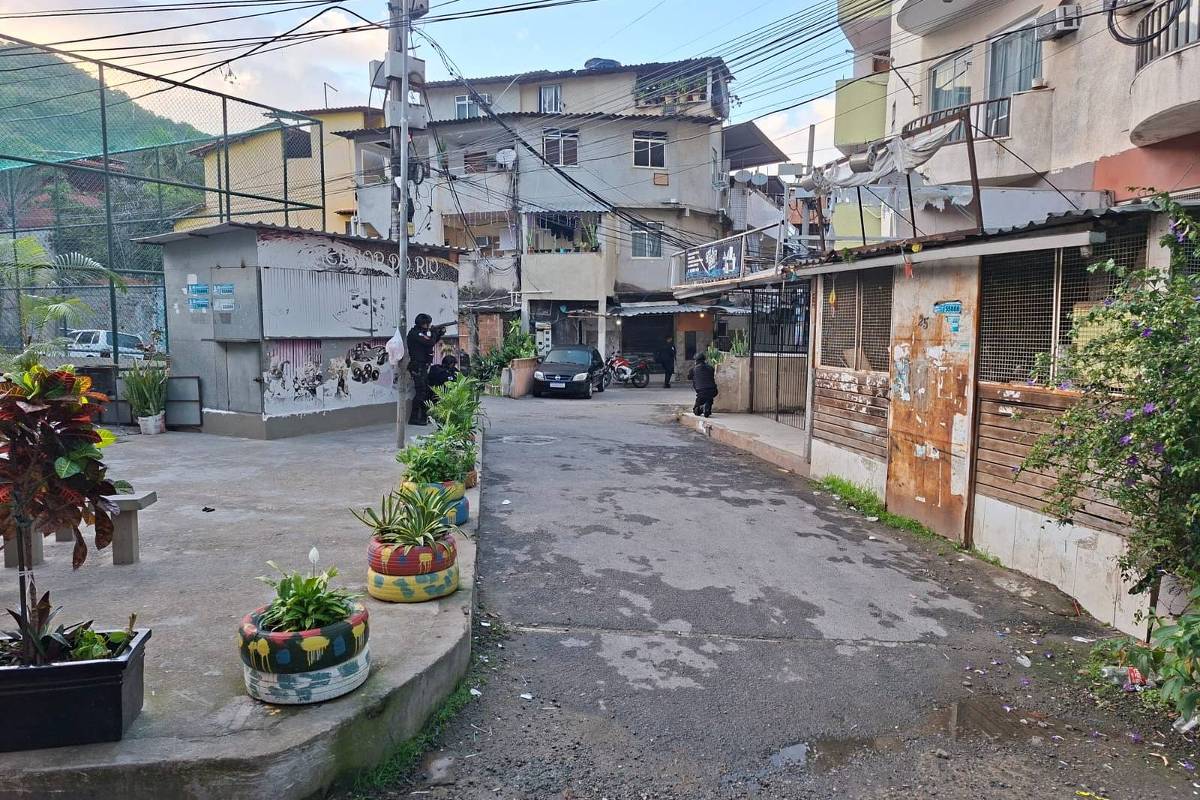 Operação da PM em comunidades da zona sudoeste do Rio após tiroteios