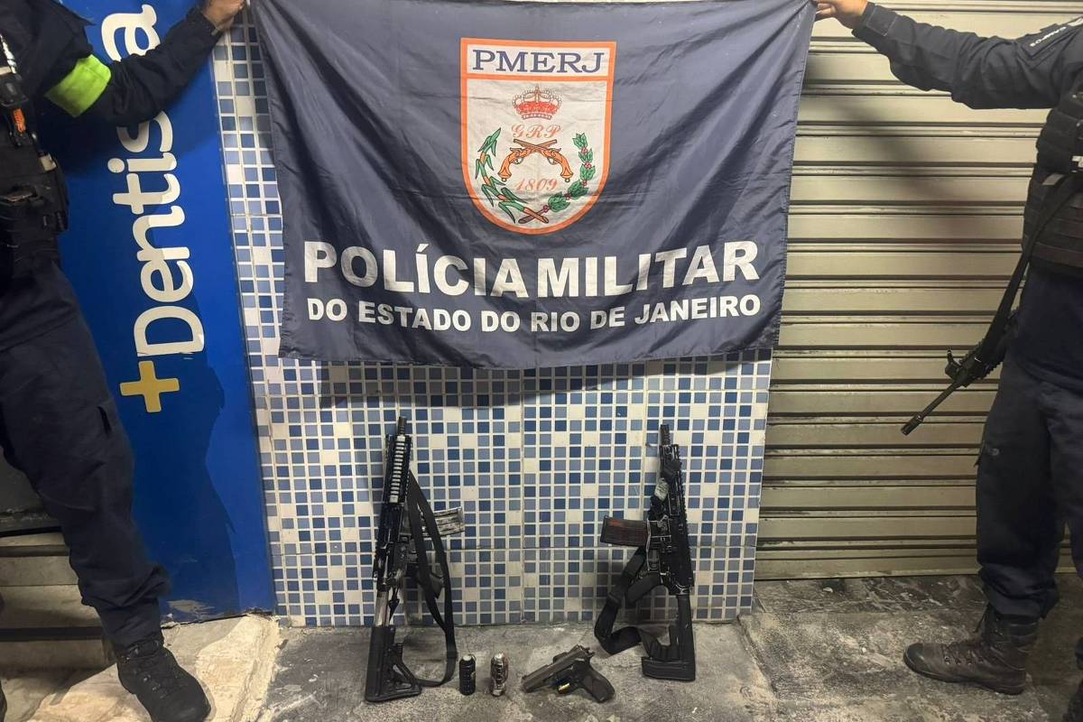 Polícia do RJ realiza operação na Vila Kennedy contra o tráfico