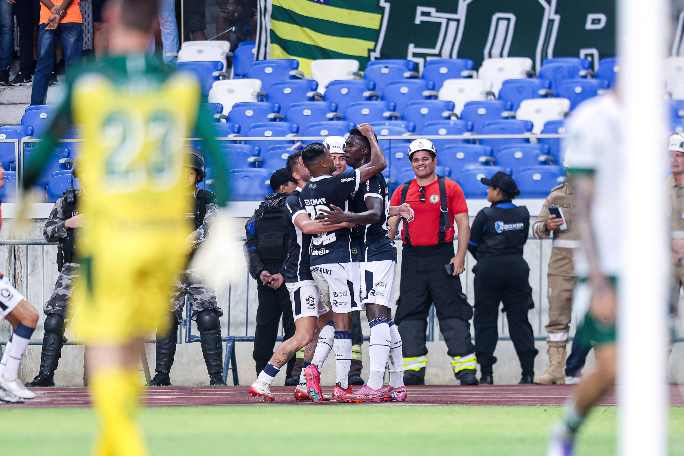 Remo conquista acesso à Série A após 31 anos com vitória sobre Goiás