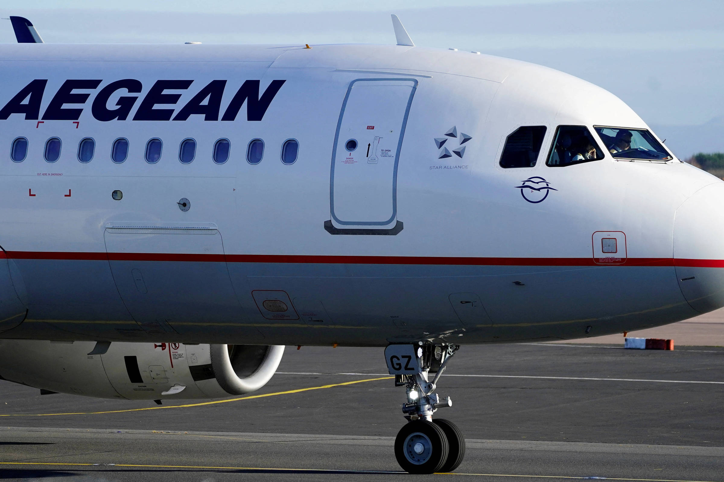 Latam firma parceria com a AEGEAN Airlines e expande suas rotas