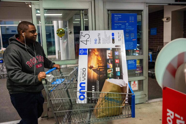 Expectativa do varejo dos EUA para Black Friday: mais compradores, menos gastos