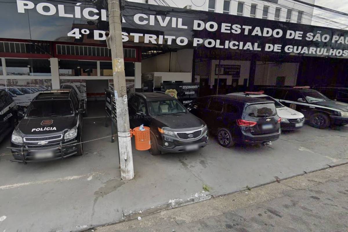 Pai e madrasta são presos por suspeita de homicídio de menina de 4 anos