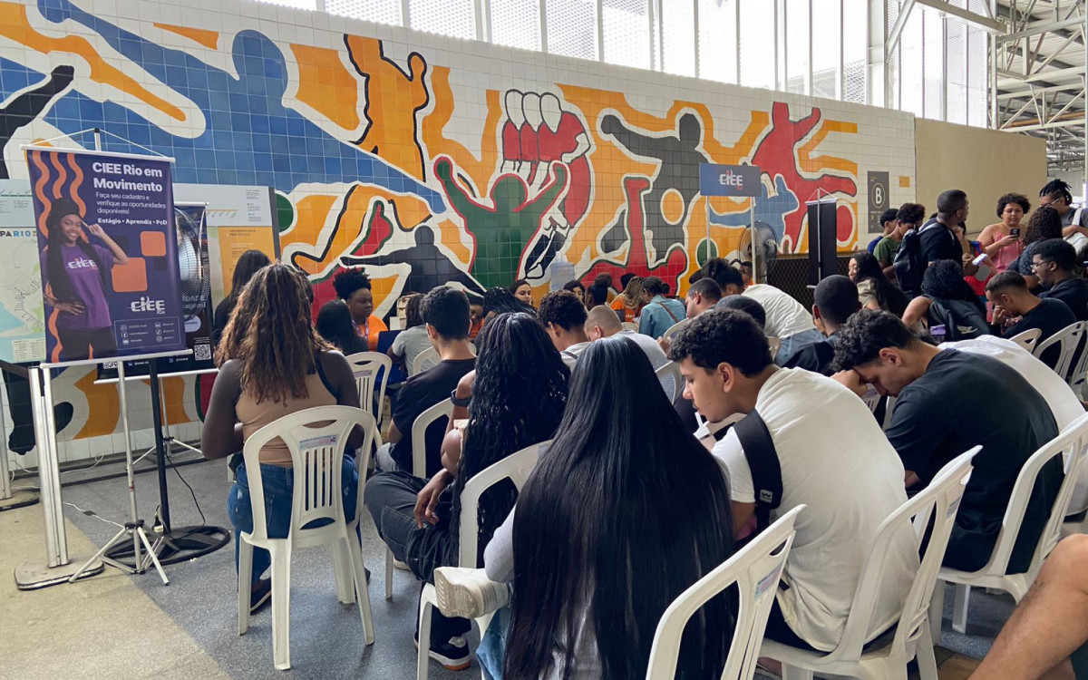 MetrôRio e CIEE oferecem centenas de vagas de estágio e jovem aprendiz na estação Maracanã