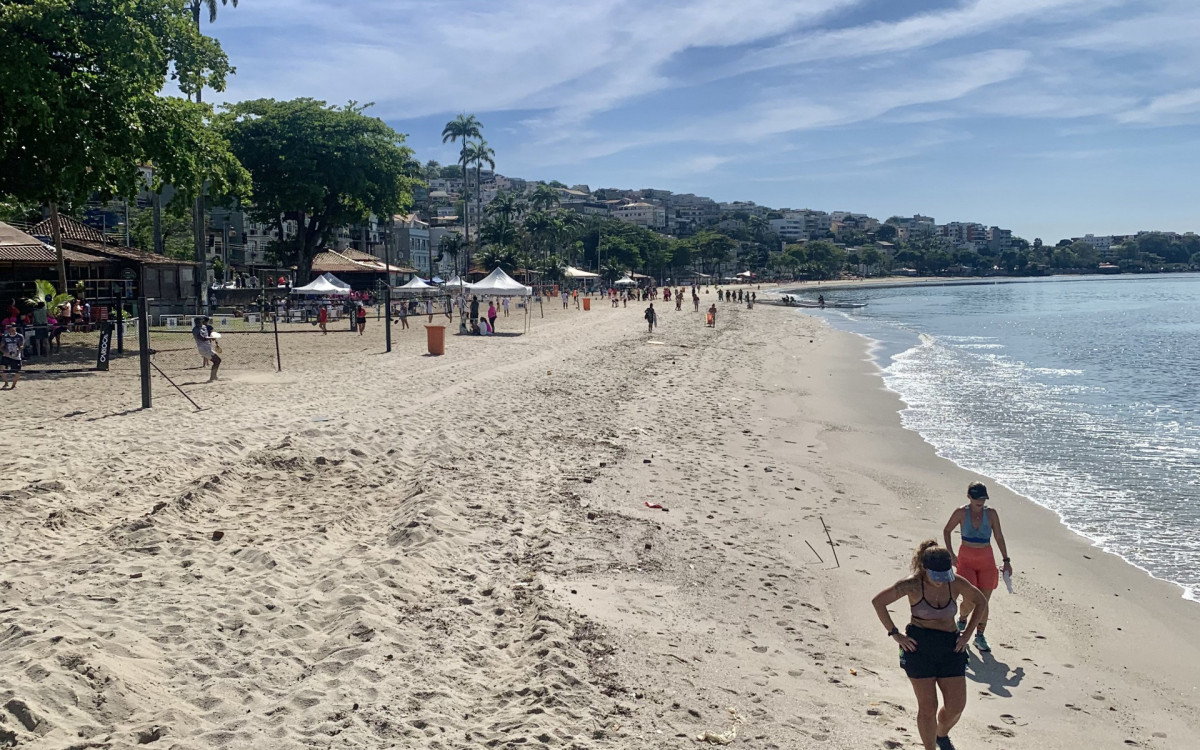 Ilha do Governador terá praias próprias para banho até 2026 com investimento de R$ 11,4 milhões