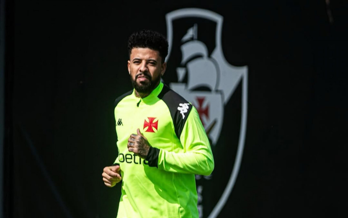 Sem espaço no Vasco, Paulinho mira o mercado do Oriente Médio para 2025