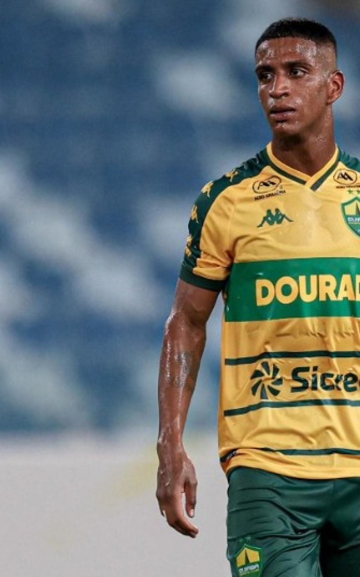 Ex-Flamengo Max Sofre Ataque Racista Após Jogo da Série B: ‘Espero que Você Morra!’